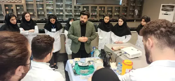 برگزاری کارگاه پانسمان صحیح -انجام سوچور